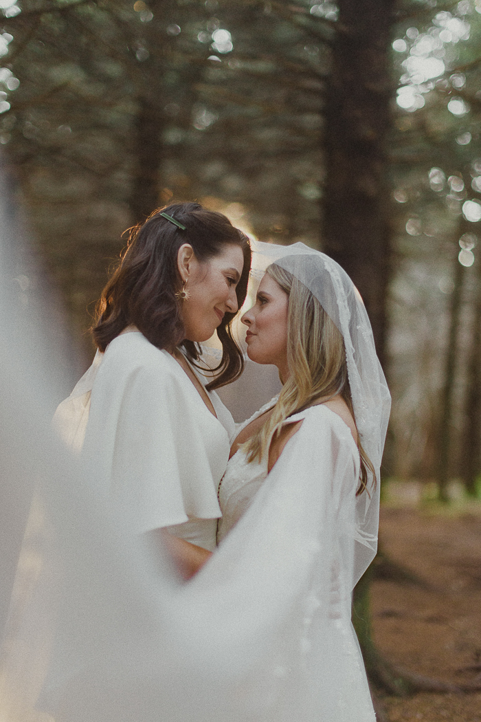 This Romantic Bridal Veil Lakes Wedding Was a Secret Garden Come to Life