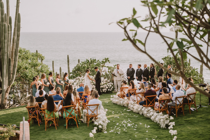 Minimalistic Casa Cara del Indio Wedding