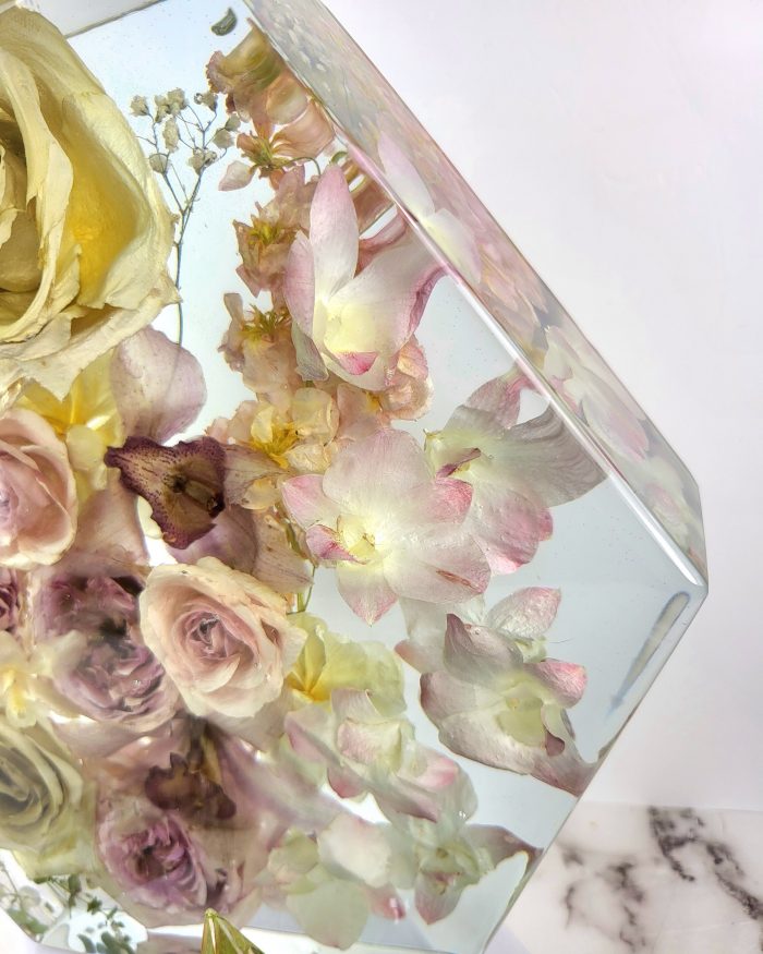 resin bouquet preservation for wedding flowers