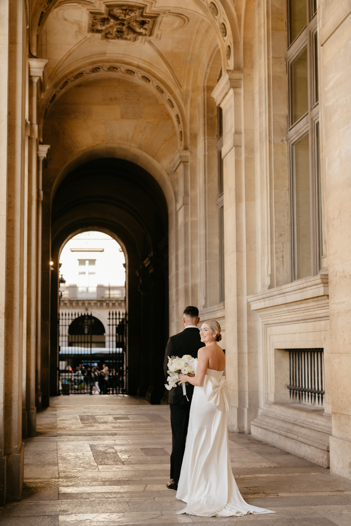 This Romantic Paris Wedding Took Place on a Yacht With Views of The ...