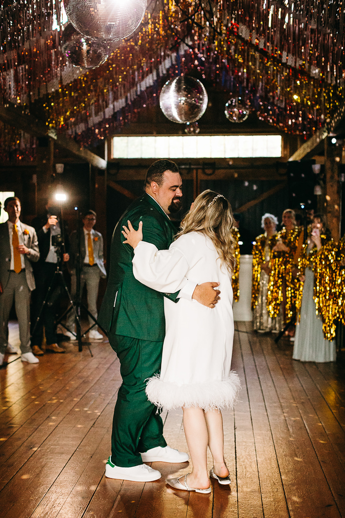 This Barn at Flanagan Farm Wedding Was Inspired by the Couple's Home ...