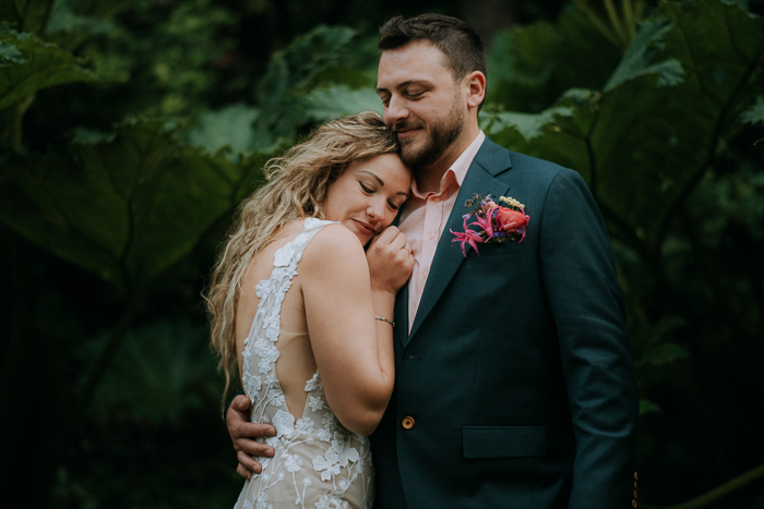 This Ruby Lake Resort Wedding Was Inspired by the Colors of the Diwali  Festival of Lights | Junebug Weddings