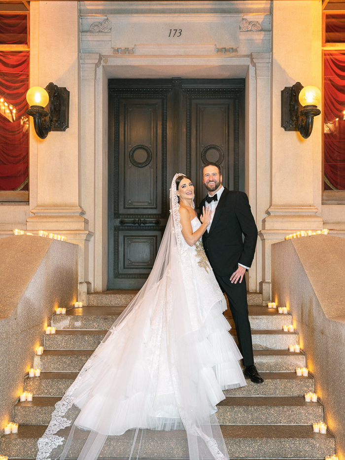 A Black Tie Museum Wedding on New Years Eve - Hey Wedding Lady