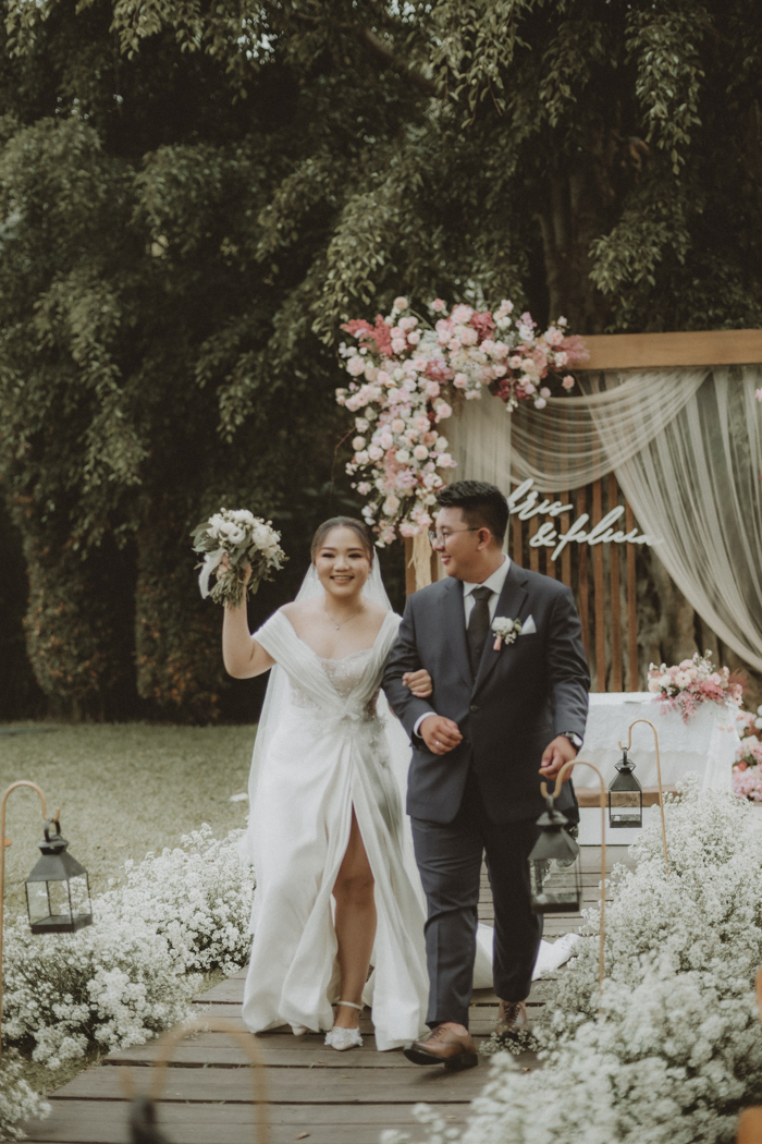 Perfectly Pastel Pink Maxi's Resto Wedding | Junebug Weddings