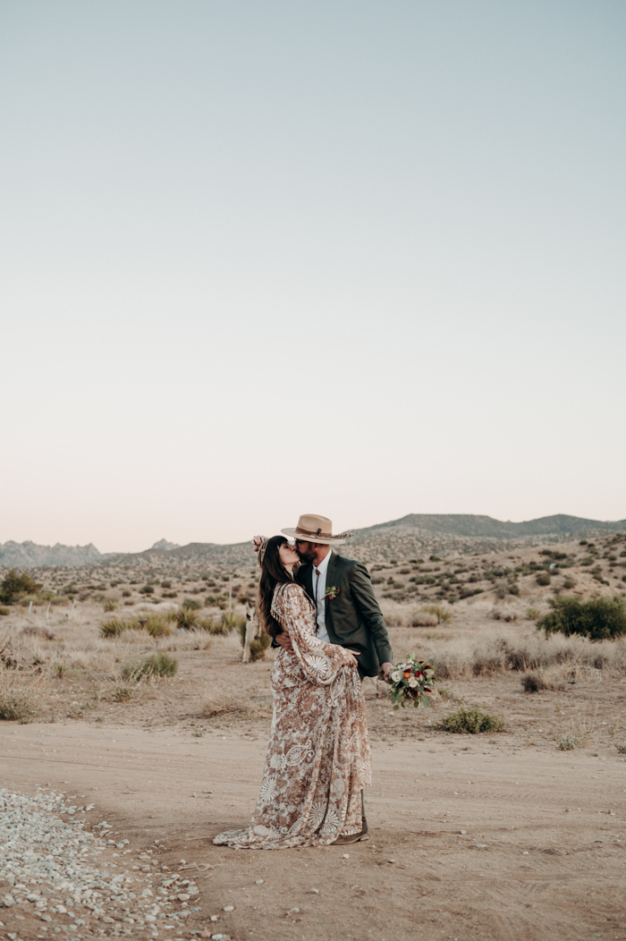 Wedding Blog for Real Wedding Ideas & Inspiration | Junebug Weddings