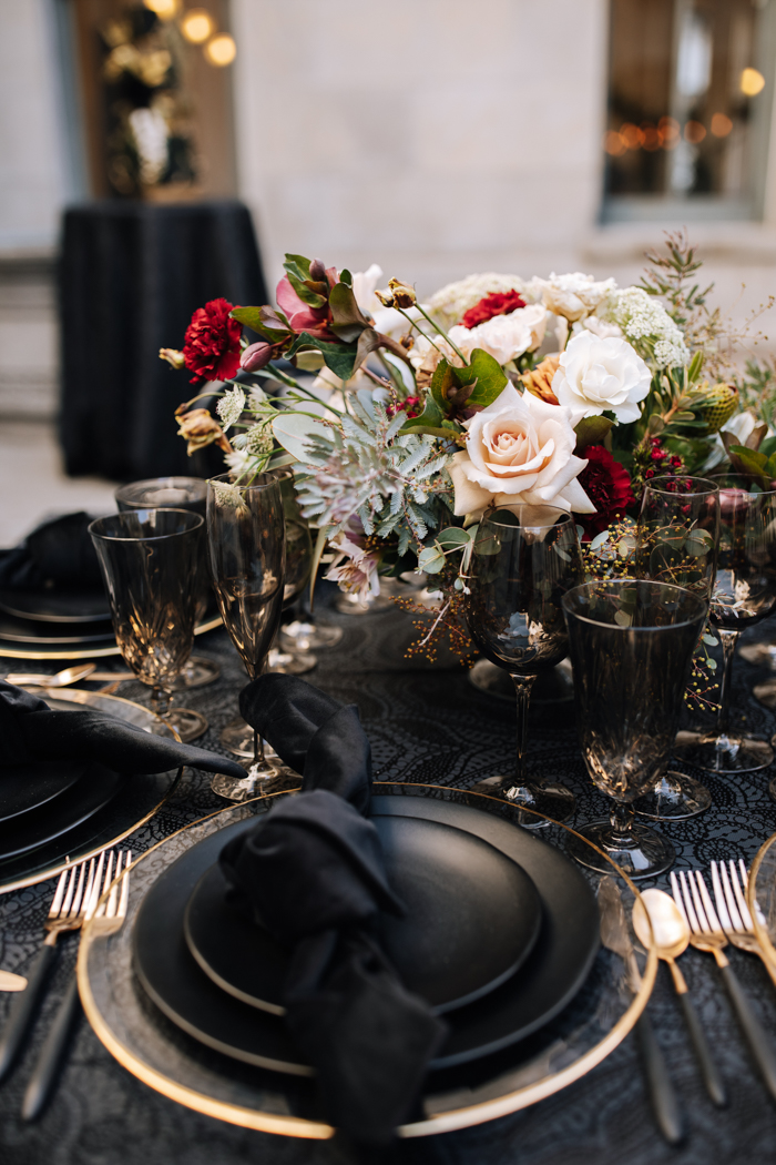 Elevate Your Reception Decor With These Wedding Table Settings