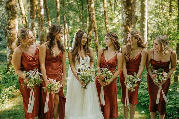 What to Wear to a Summer Wedding: 30 Best Guest Attire Options - Zola  Expert Wedding Advice