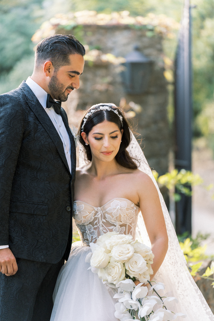 Wedding Blog for Real Wedding Ideas & Inspiration | Junebug Weddings