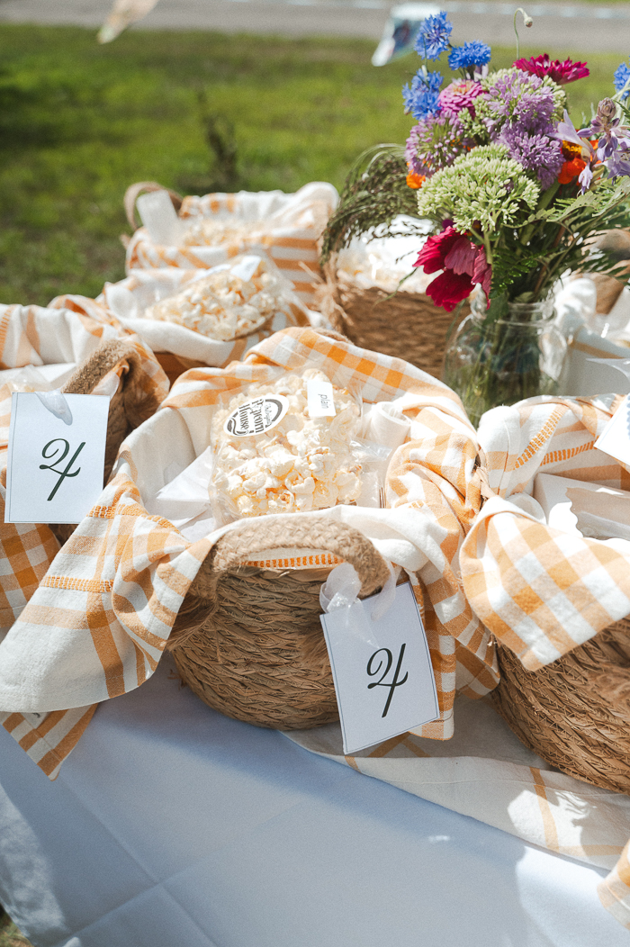 picnic basket wedding