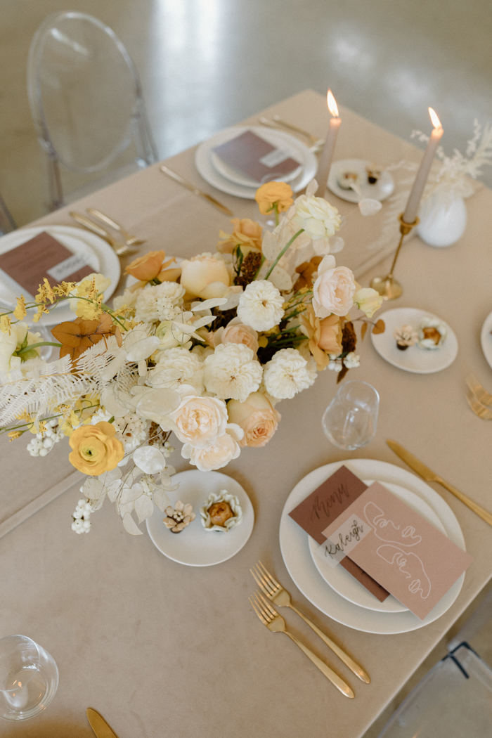 neutral wedding centerpiece