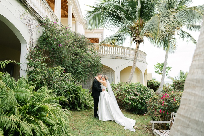 From Catamaran to Villa—A Wedding Weekend in St. Thomas With a Refined Aesthetic