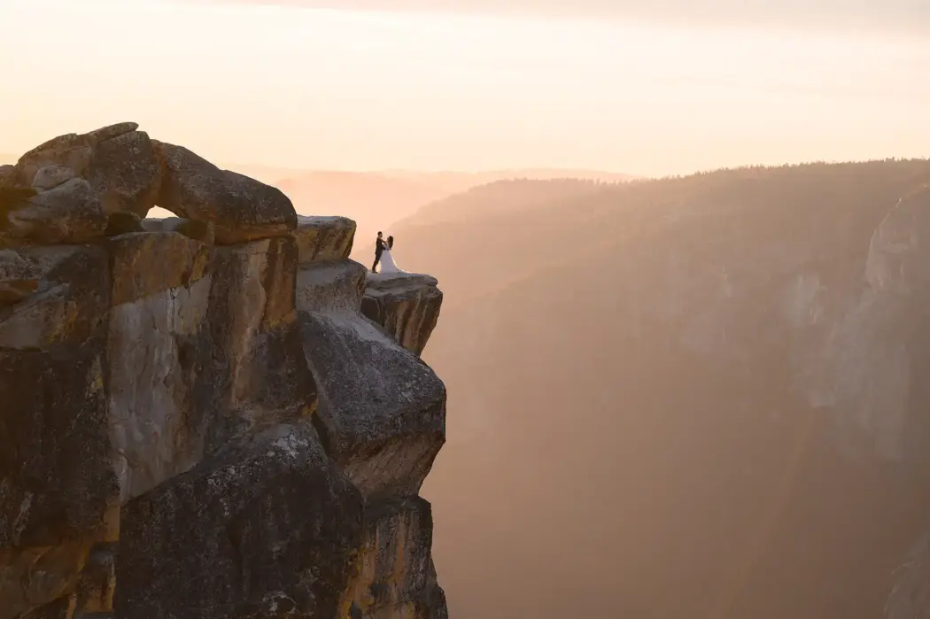 Yosemite sunrise elopement on mountain